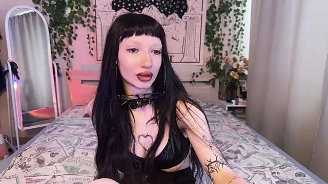 Snapshot of Marcellean chatting on March 16, 2025, 7:26 am Marcellean online show from March 16, 2025, 7:26 am