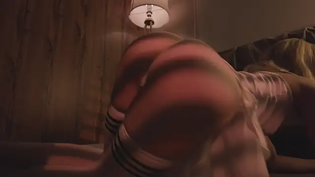 MariMaddison online show from November 22, 2025, 7:35 pm