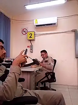 EnriquePersian197 online show from January 27, 2025, 6:09 pm