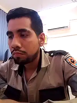 EnriquePersian197 online show from February 6, 2025, 9:28 pm