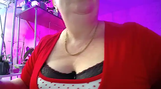  Sweet Woman online show from January 12, 2025, 7:00 am