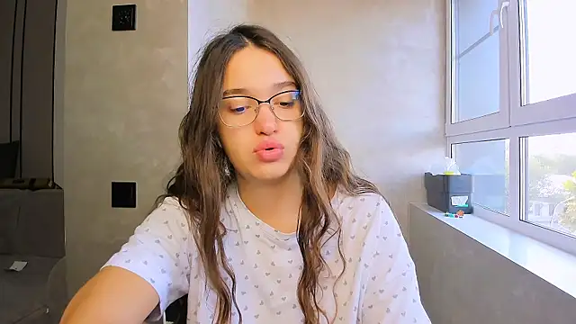 Snapshot of fancy_bunny chatting on September 29, 2025, 6:40 am fancy bunny online show from September 29, 2025, 6:40 am