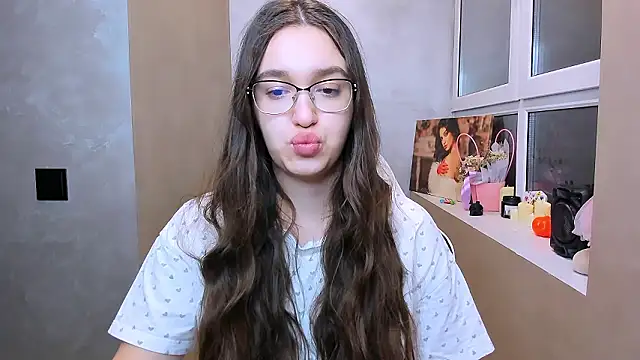 fancy bunny online show from February 7, 2026, 7:39 pm