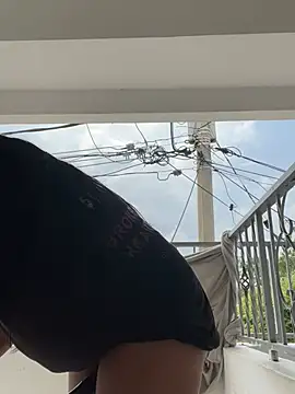 melyescobar online show from February 27, 2025, 3:15 pm