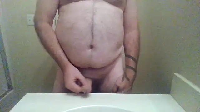 WatchinU82 online show from November 9, 2025, 6:01 am