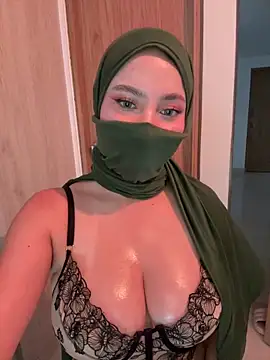 Snapshot of amaal_ chatting on September 20, 2025, 10:33 pm amaal online show from September 20, 2025, 10:33 pm