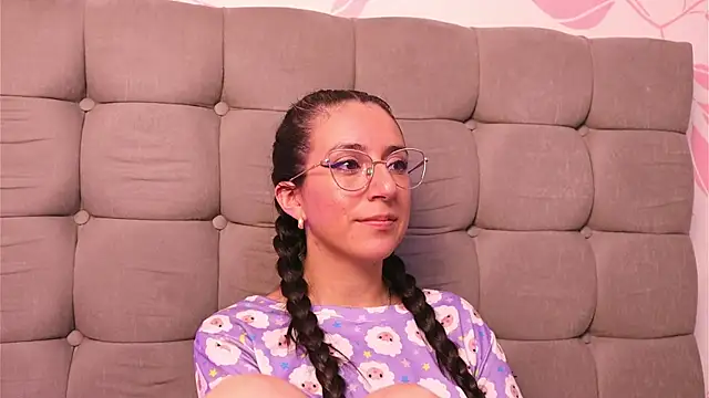 Sweet Sammy  online show from November 20, 2025, 4:01 am