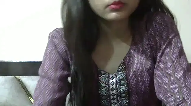 Snapshot of Aayesha chatting on February 22, 2025, 11:24 am Aayesha online show from February 22, 2025, 11:24 am