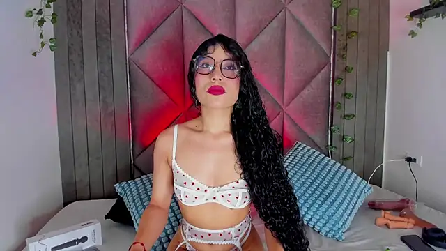 BriaConner  online show from March 7, 2026, 3:03 am