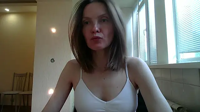 PamelaRisessss online show from June 7, 2026, 1:37 pm