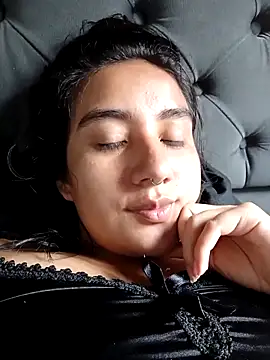 Hellen Alex online show from March 7, 2025, 8:55 pm