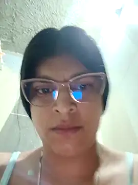 naughty-girl01 online show from February 26, 2025, 10:36 am