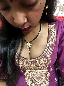 Snapshot of Sharmila-Singh chatting on February 10, 2026, 6:01 pm Sharmila-Singh online show from February 10, 2026, 6:01 pm