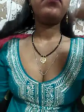 Snapshot of Sharmila-Singh chatting on February 19, 2026, 8:10 am Sharmila-Singh online show from February 19, 2026, 8:10 am