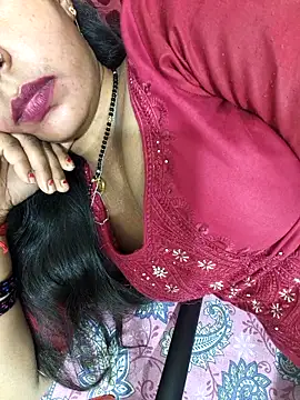 Snapshot of Sharmila-Singh chatting on February 21, 2026, 6:42 pm Sharmila-Singh online show from February 21, 2026, 6:42 pm