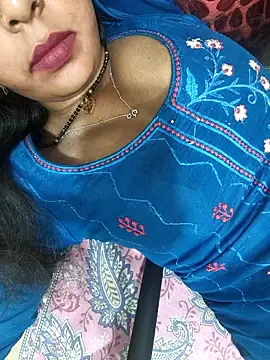 Snapshot of Sharmila-Singh chatting on February 23, 2026, 5:32 pm Sharmila-Singh online show from February 23, 2026, 5:32 pm