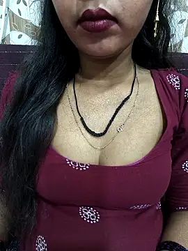 Snapshot of Sharmila-Singh chatting on March 18, 2026, 8:39 am Sharmila-Singh online show from March 18, 2026, 8:39 am