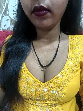 Snapshot of Sharmila-Singh chatting on March 29, 2026, 12:27 pm Sharmila-Singh online show from March 29, 2026, 12:27 pm