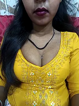Snapshot of Sharmila-Singh chatting on April 4, 2026, 7:39 am Sharmila-Singh online show from April 4, 2026, 7:39 am