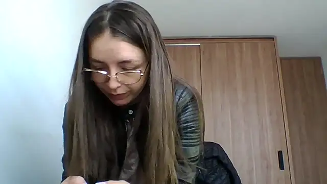 Snapshot of _isaabellaa chatting on February 8, 2026, 4:10 pm isaabellaa online show from February 8, 2026, 4:10 pm