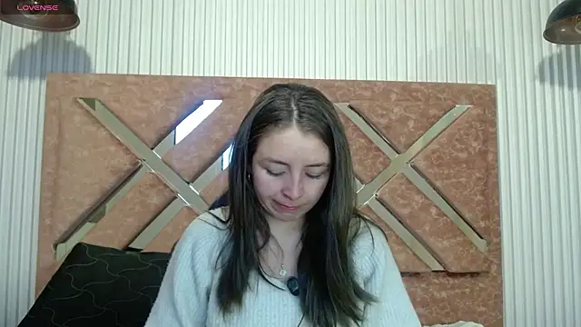  isaabellaa online show from May 12, 2026, 12:13 pm