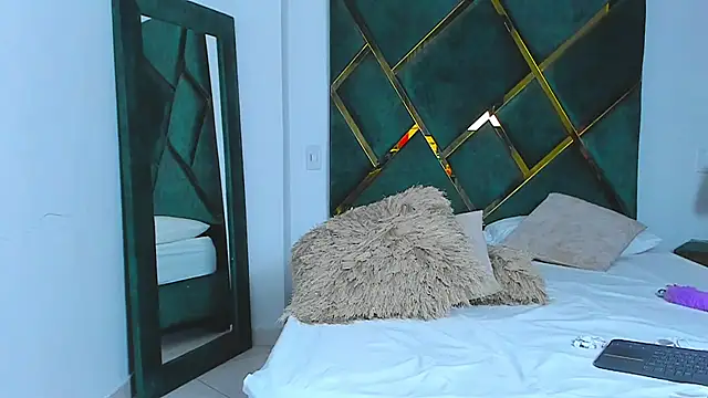 Criss Ariana online show from March 15, 2025, 3:59 pm