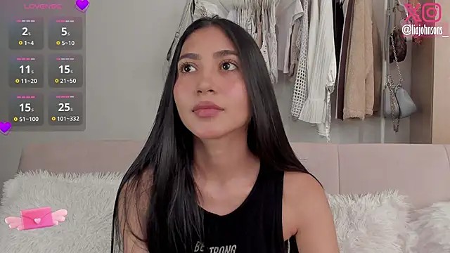 Sweetnaughtygirl  online show from February 20, 2026, 2:52 am