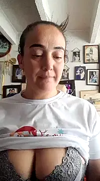 skayhot  online show from January 19, 2025, 5:28 pm