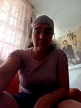 skayhot  online show from February 2, 2025, 6:42 pm