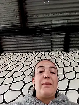 skayhot  online show from March 9, 2025, 11:36 am