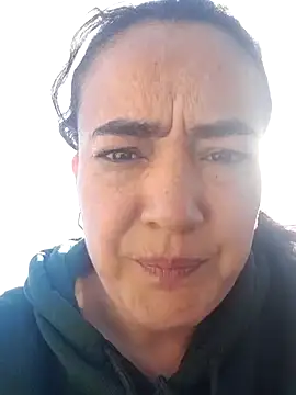 skayhot  online show from September 13, 2025, 1:22 pm