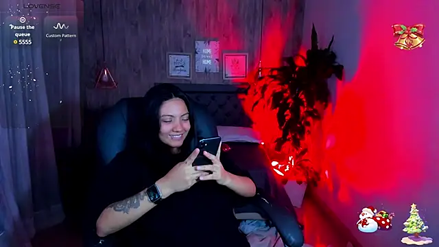 Snapshot of miichael_black chatting on December 29, 2024, 6:27 pm miichael black online show from December 29, 2024, 6:27 pm