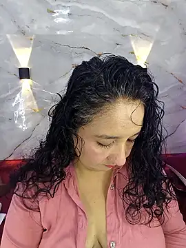 Snapshot of AnSavina chatting on January 10, 2026, 4:20 pm AnSavina online show from January 10, 2026, 4:20 pm