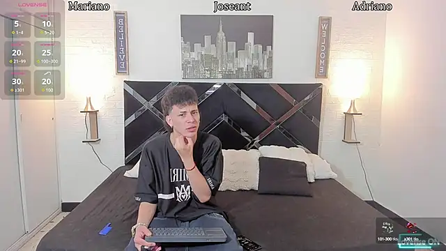 Snapshot of toyboys1 chatting on September 20, 2025, 3:07 am toyboys1 online show from September 20, 2025, 3:07 am