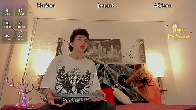 Snapshot of toyboys1 chatting on October 25, 2025, 5:15 am toyboys1 online show from October 25, 2025, 5:15 am