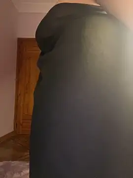 Snapshot of Ghazala-bitsh chatting on December 6, 2024, 10:30 pm Ghazala-bitsh online show from December 6, 2024, 10:30 pm