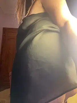 Snapshot of Ghazala-bitsh chatting on December 15, 2024, 11:09 pm Ghazala-bitsh online show from December 15, 2024, 11:09 pm