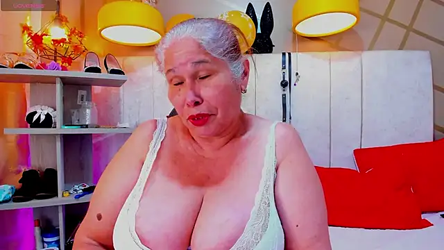 Snapshot of girl_amada chatting on January 24, 2025, 4:39 pm girl amada online show from January 24, 2025, 4:39 pm