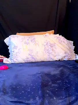 Veyolla Beau online show from October 20, 2025, 8:09 pm