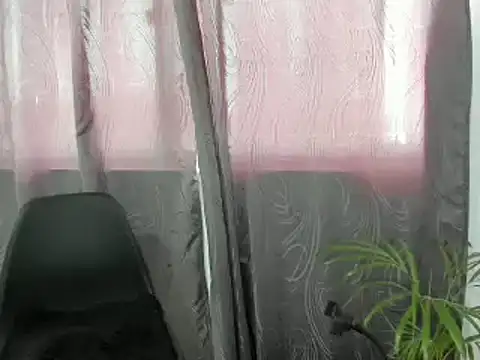 Snapshot of isabella_Bella555 chatting on January 24, 2025, 4:49 pm isabella Bella555 online show from January 24, 2025, 4:49 pm