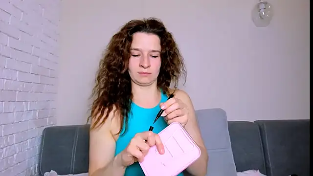 Clear Angel online show from November 6, 2025, 4:46 am