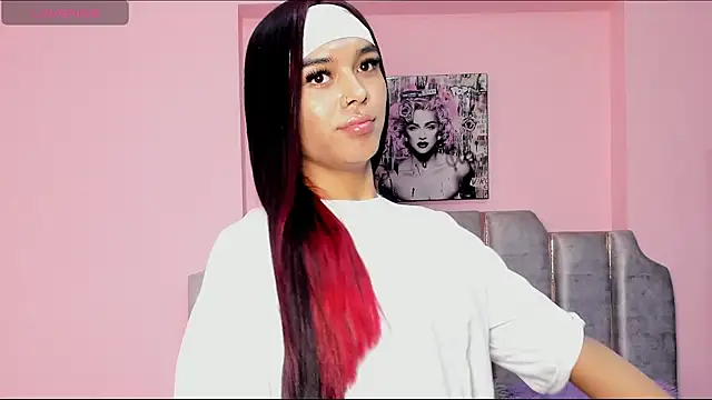 Snapshot of karol_noa chatting on March 6, 2025, 3:24 am karol noa online show from March 6, 2025, 3:24 am