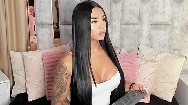 karol noa online show from October 20, 2025, 11:21 am