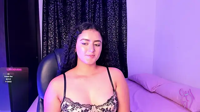 Snapshot of Adhara-zanne chatting on February 2, 2025, 1:02 am Adhara-zanne online show from February 2, 2025, 1:02 am