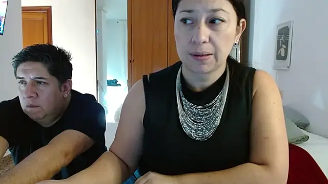 Snapshot of THIAGOEVA chatting on November 11, 2025, 3:56 pm THIAGOEVA online show from November 11, 2025, 3:56 pm