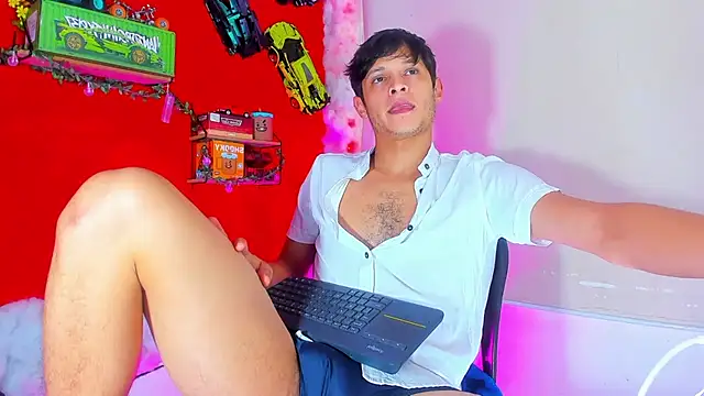 Snapshot of LilOwen_ chatting on September 28, 2025, 7:08 pm LilOwen online show from September 28, 2025, 7:08 pm