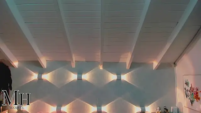 MizzHell online show from March 24, 2026, 3:44 am