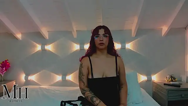 MizzHell online show from May 26, 2026, 3:46 am