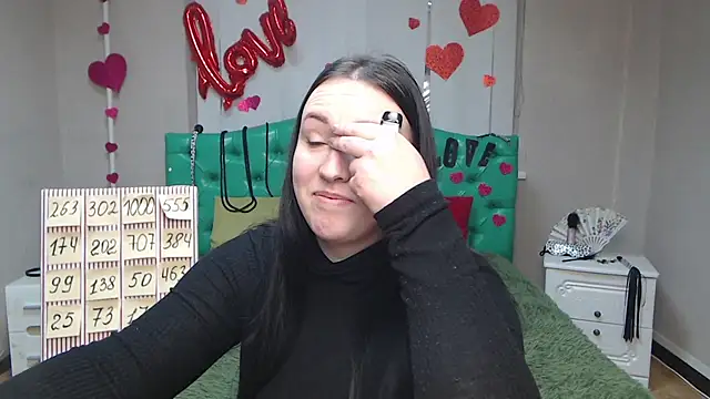 Snapshot of IsabelBlackberry chatting on February 17, 2025, 9:24 am IsabelBlackberry online show from February 17, 2025, 9:24 am