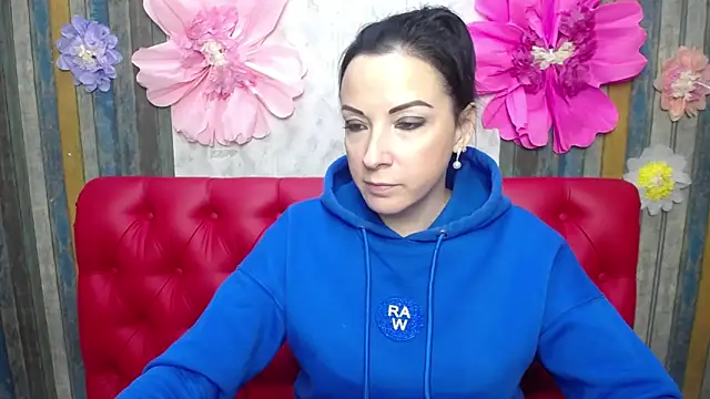 ElizabethSho online show from January 17, 2026, 6:22 pm